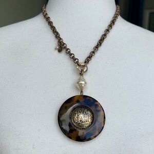 Chico’s faux Pearl Tortoiseshell Pendant Necklace /Antique-Style Coin Accent